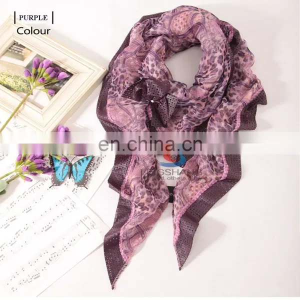 Lingshang New Design Lady's Pure Acrylic Handmade Knitted Triangular Attached Bowknot Scarf photo-5