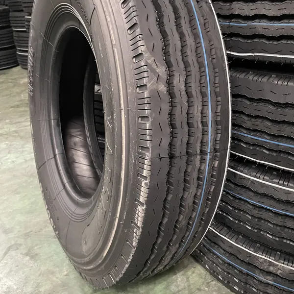 ROLLMAX RUBBER TRUCK TYRE 7.50R16 photo-2