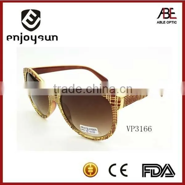 Colorful Fashion Cheapest China Made Branded Sunglasses With Grid Pattern photo-4