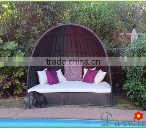 Cheap Outdoor Patio Couch Sofa Round Rattan Daybed                        
                                                                                Supplier's Choice