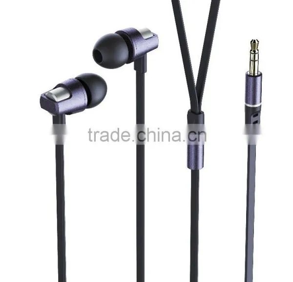 OEM In-ear Earphone With MIC in Cellphone Accessories