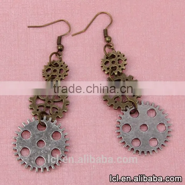 Cheap Fashion Imitation Jewelry Steampunk Clock Imitation Gold Earrings Party Dress New Made in China Yiwu photo-2