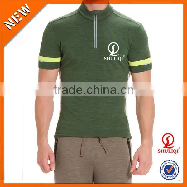 OEM Cool Dry Sportswear for Men Tops Running Wear With Pocket photo-4