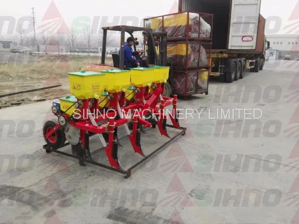 4 Rows Tractor Traction Corn Seeder +86-18006107858