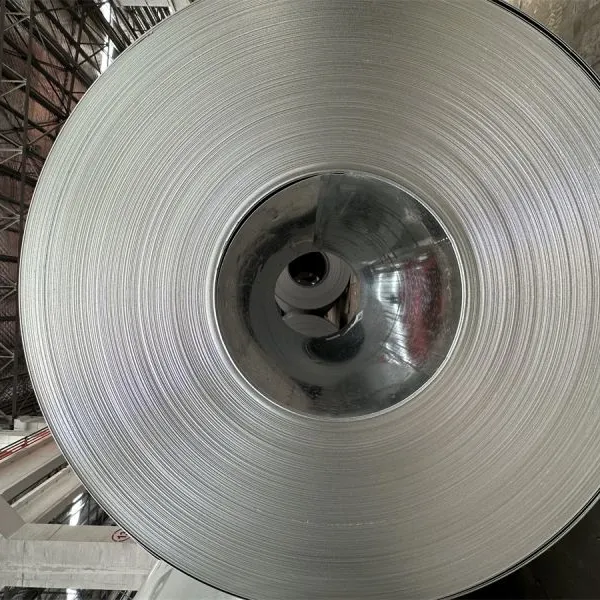 Certified GB Hot Rolled SS400 Q235B Carbon Steel Coil 2.0-3.5mm Thickness Skin Pass for Ship Plate ISO 9001 Certified Bending photo-3