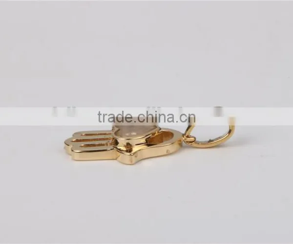 Newest Arrivaling Fashion Palm of Hand Shape Yellow Gold Pendant Necklace photo-4