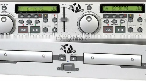 CD player with double decks