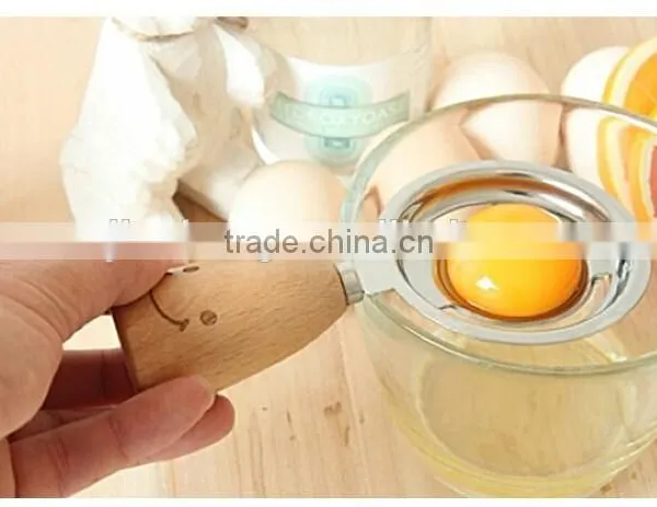S5132 Wooden Handle Smiling Egg White Separator photo-5
