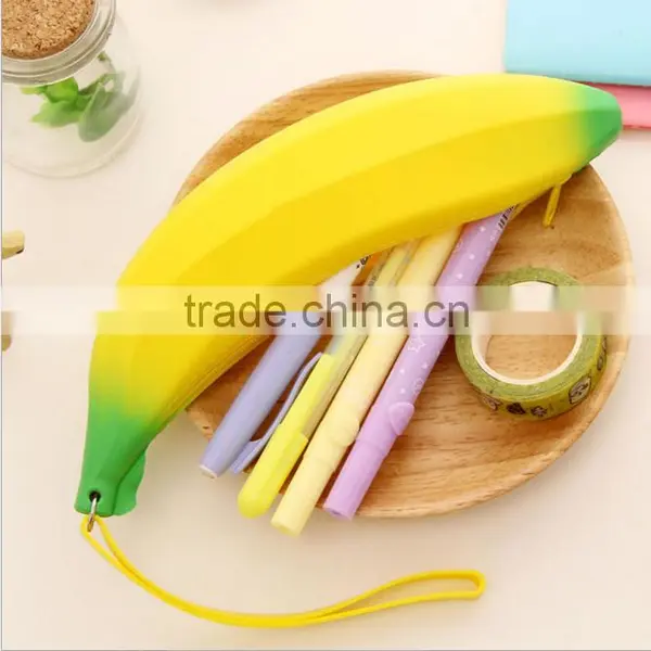Hot!Promotional Fresh Fruit Banana Shaped Handbags Cheap Wholesale Festival Gifts photo-3