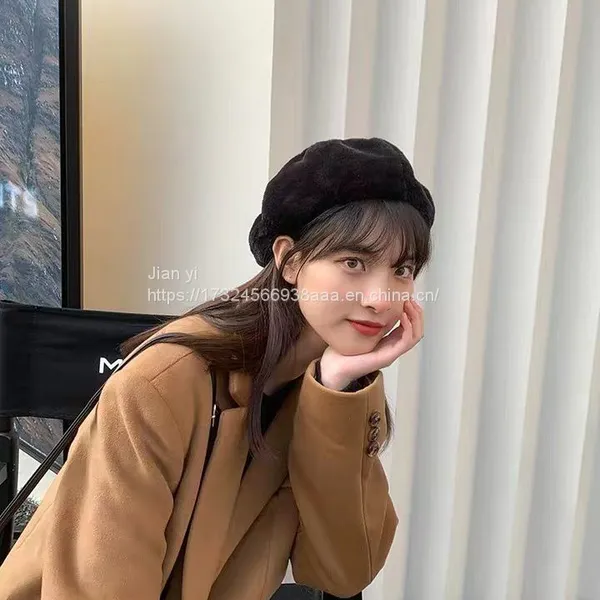 Plush Beret photo-2