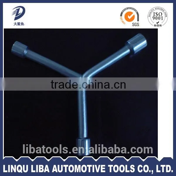 China Manufacturer Safety Quality 3 Legs Wrench for Cars photo-2