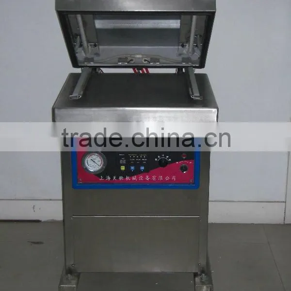 Vacuum packing machine