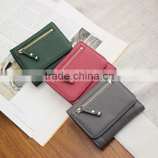 Guangzhou Factory Cowhide Leather Hand Pouch Short Wallet Triple Wallet for Ladies photo-2