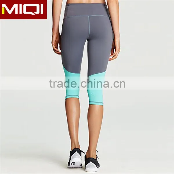 Custom Women Sublimated Printing Yoga Fitness Capri Leggings Wholesale With Plain Color Back photo-4