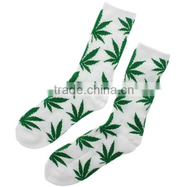 Wholesale Customized Quality Marijuana Leaf Socks photo-4