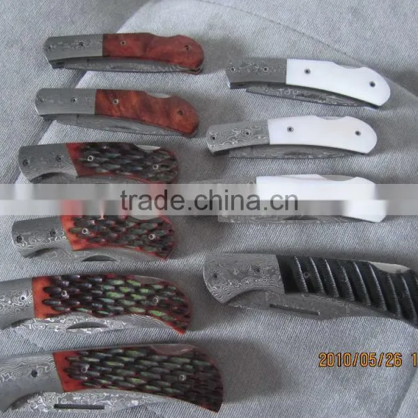 NEW in Stay in 2013 Quality Fashionable Small Size Handmade Damascus Folding Blade Knife photo-3