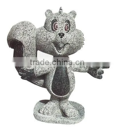 squirrel statue