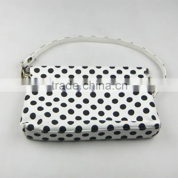 Women Black and White Wave Point Elegant Handbag photo-2