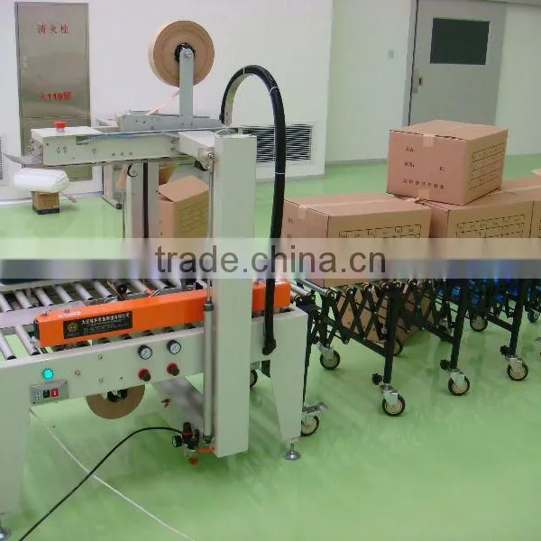 Carton Erector With Bottom Sealer photo-6