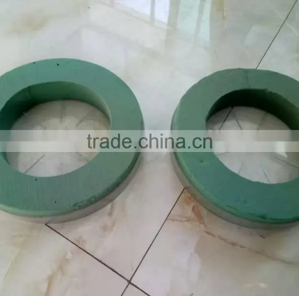 Good Water-absorbing Quality Resin Foam Decorating Wreath Ring photo-4