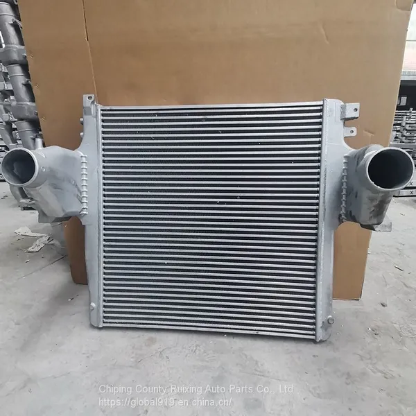 China Manufacturer 96975 oe 1327673 1619667 Excavator Hydraulic Oil Cooler Radiator Water Cooler Radiator photo-2