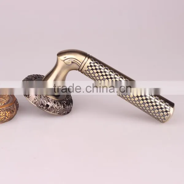 High Quality Zinc Alloy Lever Handle Door Lock photo-3