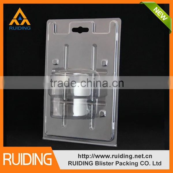 Clear clam shell packaging for electronic accessories