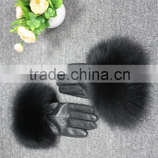 The Fox Fur Sheepskin Gloves. Women's Black Gloves Outdoor Sports photo-3