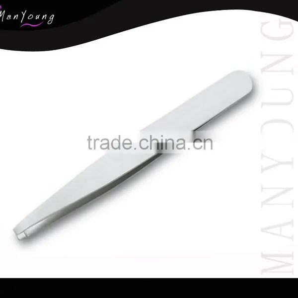 Manicure Factory Eyebrow Tweezer photo-2