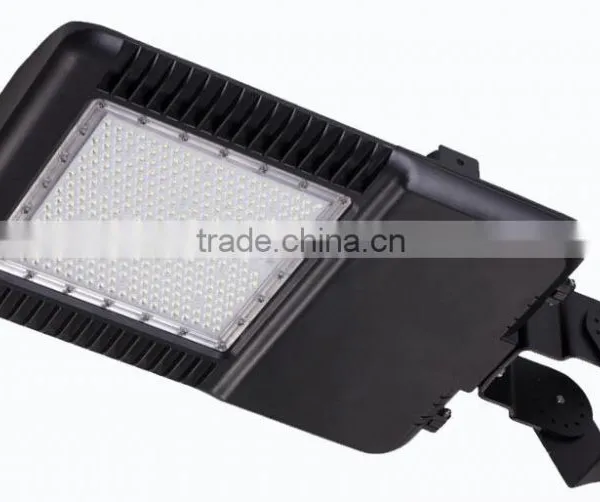 China Supplier Competitive Price IP66 130lm/w UL CUL DLC Approved Solar Street Light photo-6