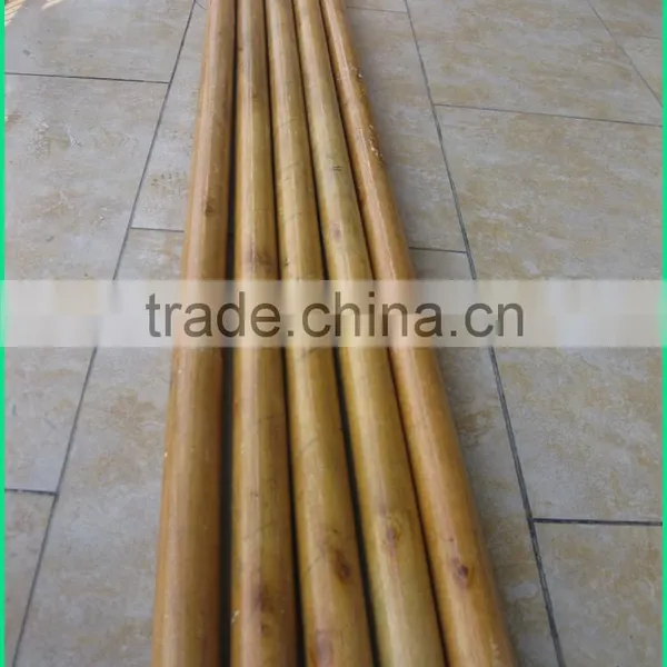 Varnished Wooden Spade Handle photo-5