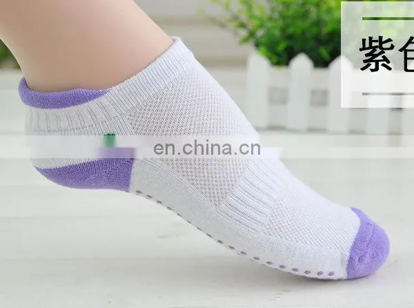 Silicone Dot Cotton Non Slip Skid Yoga Pilates Socks With Grips Cotton for Women photo-5