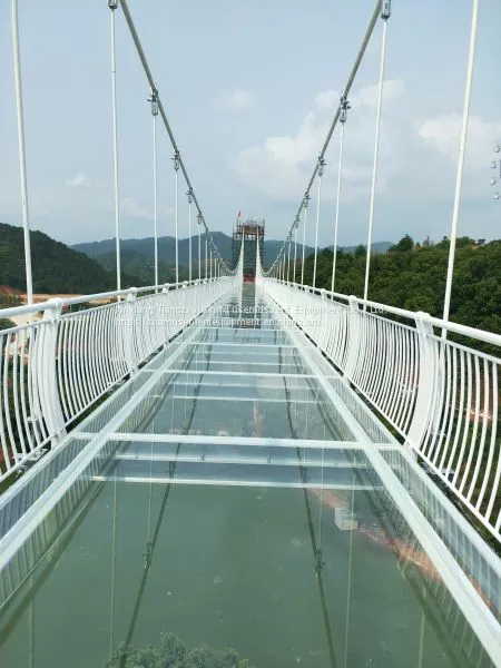 The Glass-bottomed Walkway Glass Bridges with High Security