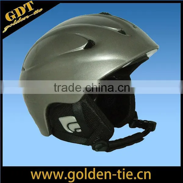 One Piece Molded Adult Ski Helmet in Dongguan
