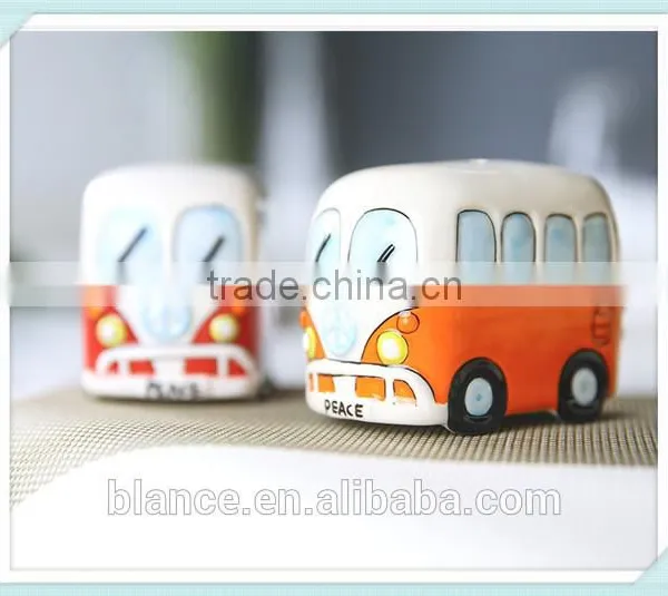 Camper Van VW Ceramic Salt and Pepper Shaker Set in Bus Design photo-2