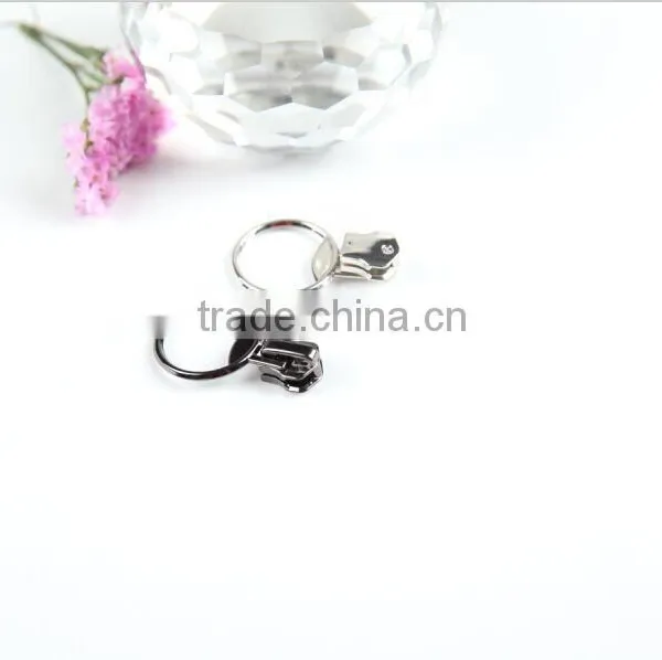 New Style Handbag Metal Zipper Puller With Logo