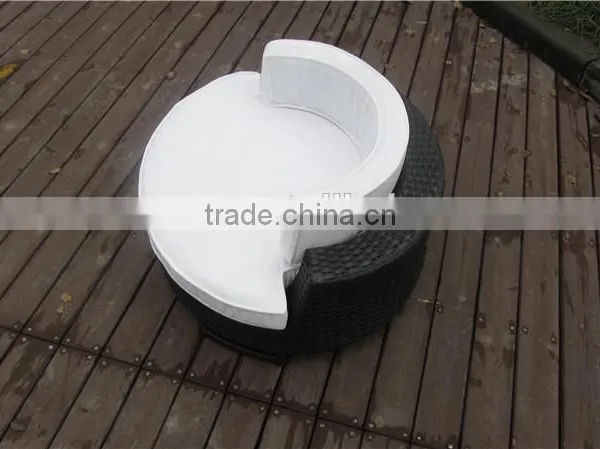 Hot Sale Round PE Rattan/Wicker Pet Dog Cat Bed photo-3
