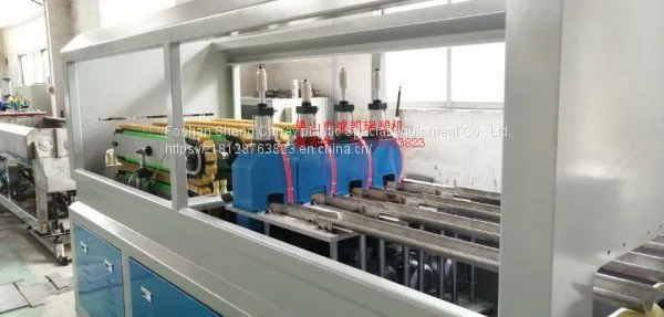 PVC Extruder Equipment With One Out and Four Pipes photo-2