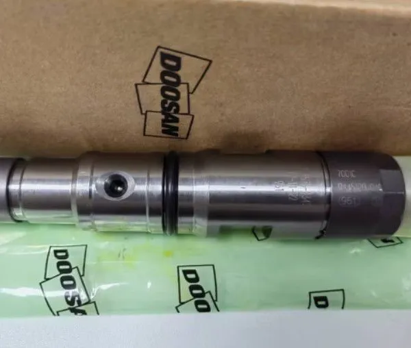 65.10401-7001 Dl08 Doosan Engine Fuel Injector for Excavator/Truck/Generator/Daewoo Bus Part photo-2