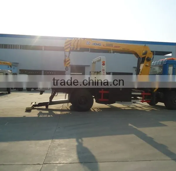 2015 Euro III or Euro IV Dongfeng 4x2 Tow Truck Wrecker With Crane in Peru photo-3