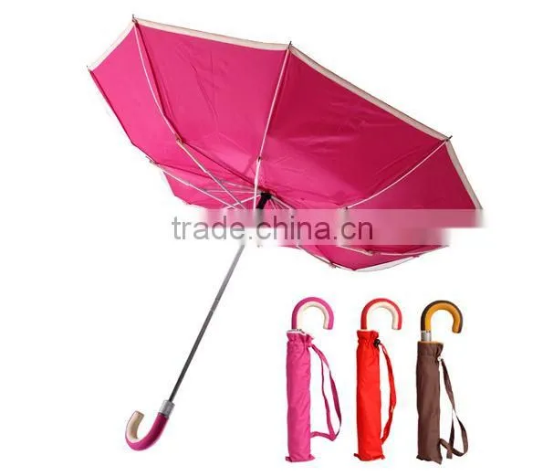 THERE FOLD AUTO OPEN AND CLOSE UMBRELLA