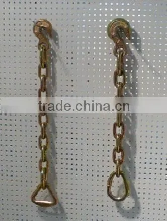 CHAIN WITH DELTA RING AND GRAB HOOK EACH ON ONE END