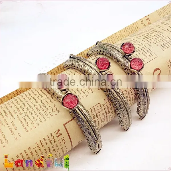 8.5cm Bronze Embossed Pattern Crystal Bead Lotus Metal Purse Clutch Frame photo-5