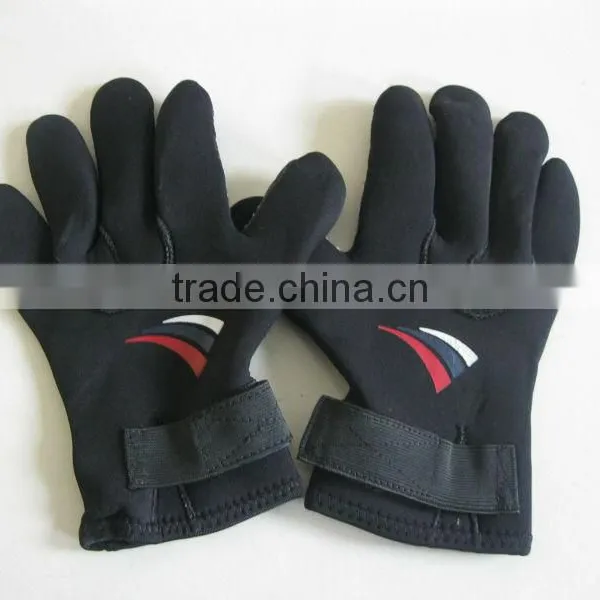 2016 Newstar Winter Neoprene Sport Glove for Outdoor Skiing photo-4