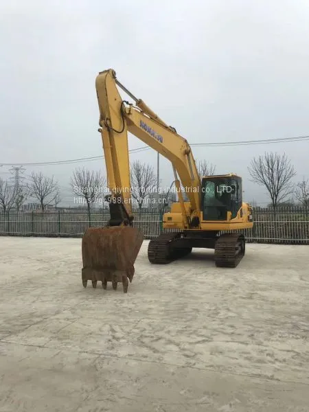 USED KOMATSU PC200 JAPAN MADE CRAWLER EXCAVATOR photo-4