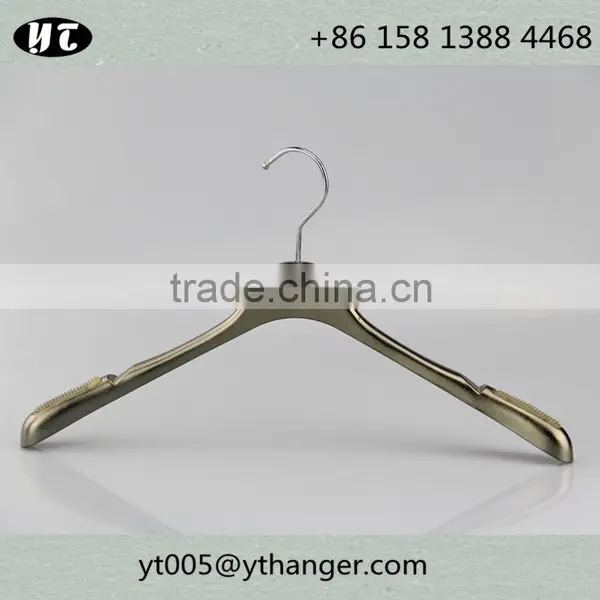 Multi-color Plastic Electronic Plated Hanger With Shiny Surface photo-3