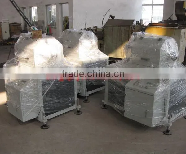Hole Punching Machine for Plastic Tube Pipe photo-3