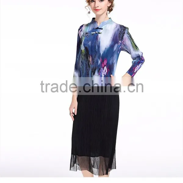 Chinese Ink and Wash Panting Double Buttons for Women Folding Dress photo-5