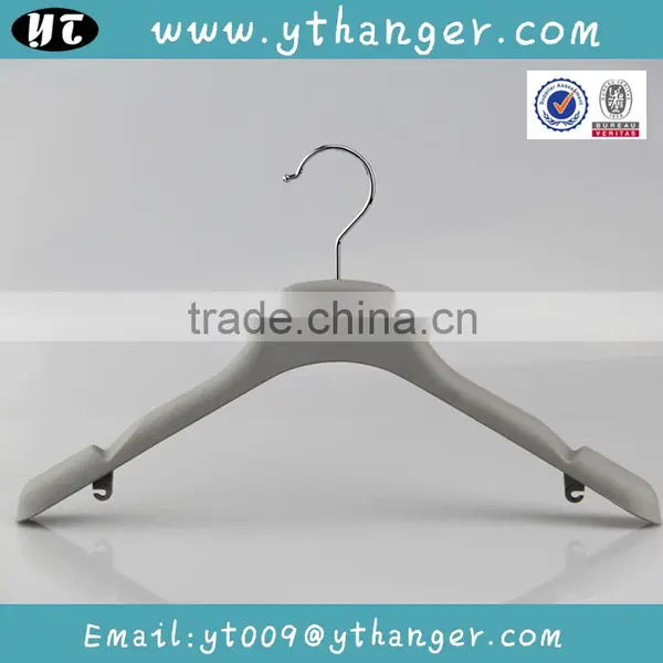 HA6878 Cheap Notched Plastic Hanger Rubber Coated Clothes Hanger photo-5