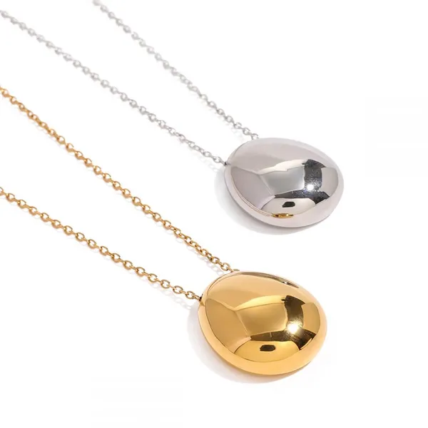 Custom Round Stainless Steel Rhinestone Charm Necklace With 18K Gold Plating photo-4
